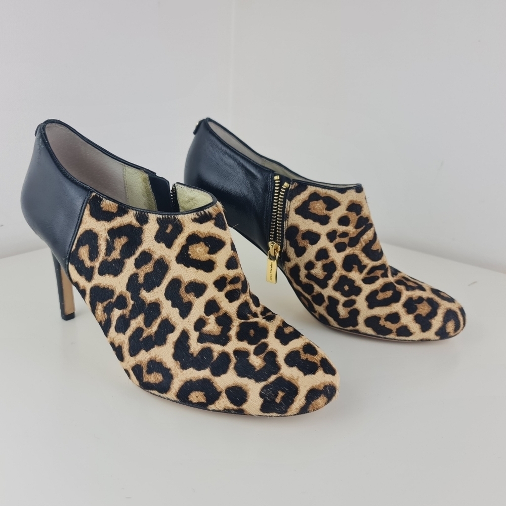 Michael Kors Leopard Print Haircalf Ankle Boots Size 9.5M Leather - Picture 12 of 14